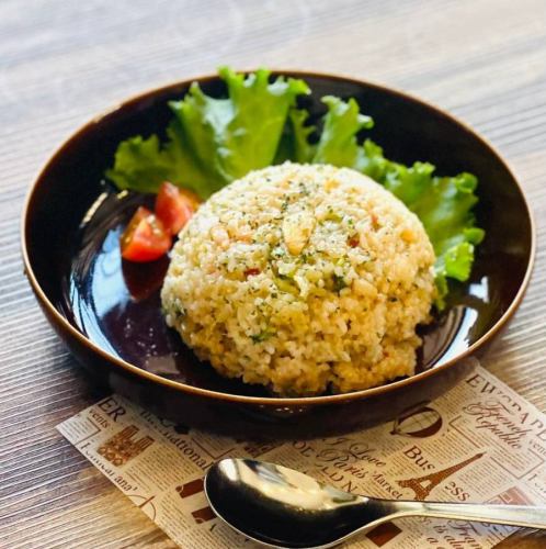 ペペロンチーノ風味チャーハン