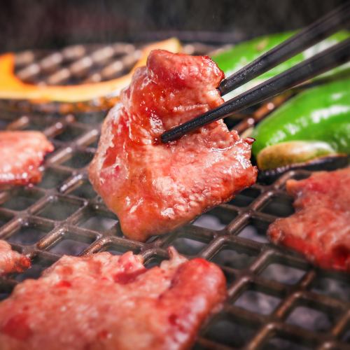 홋카이도 와규와 고기 스시를 맛볼 수있는 극식 뷔페 7,000 엔!