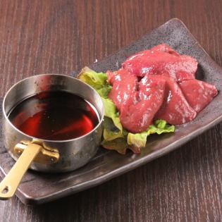 Grilled beef liver sashimi