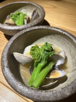 Ono clams steamed in sake or grilled in butter
