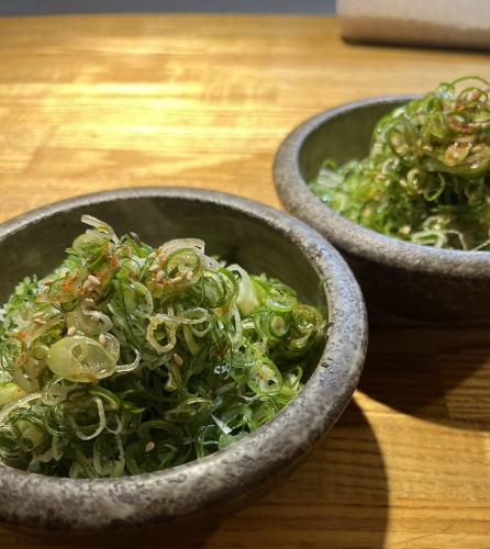 Takamiya chicken covered in Kannon leeks