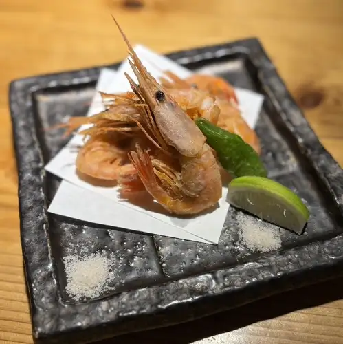 Deep-fried sweet shrimp with roe