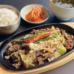 Teppanyaki beef bulgogi set meal (with kimchi and soup)