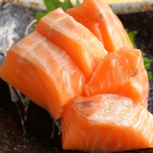 Salmon sashimi/broiled salmon