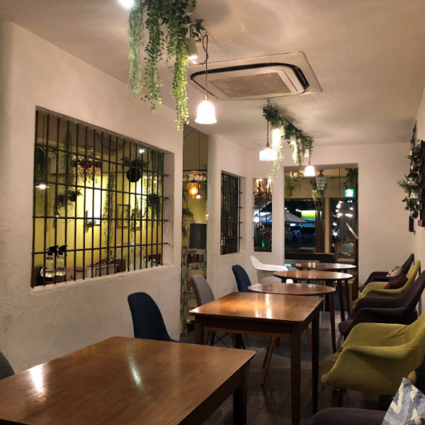 [Perfect for dates ♪ Private semi-private rooms] Recommended for private occasions, our popular semi-private rooms can accommodate up to 16 people! Perfect for moms' get-togethers, girls' nights, group dates, birthday parties, and other company banquets ♪ Courses include 2 hours of all-you-can-drink and start from 3,500 yen ♪ We welcome everything from private birthday parties to company banquets and family meals ♪