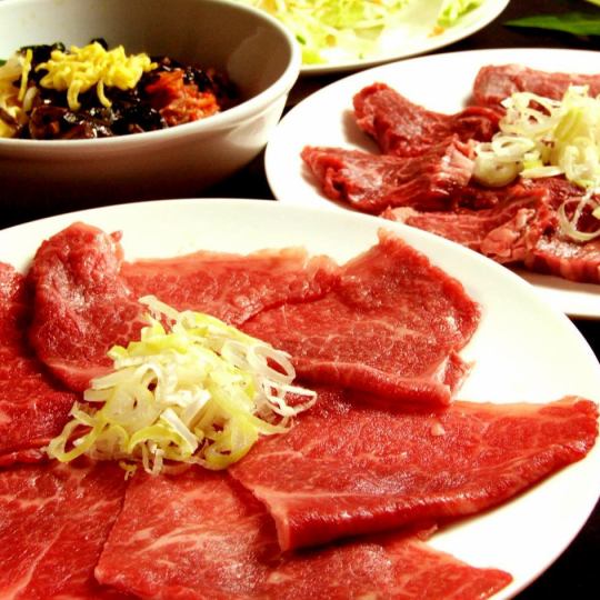 Great for solo yakiniku or banquets after work. There are 3 types of all-you-can-eat options to choose from.Approximately 110 dishes are available for the all-you-can-eat course featuring Kuroge Wagyu beef and domestic beef.