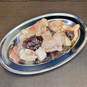 4種ミックスホルモン(塩・味噌・辛味噌)
