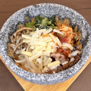 チーズ石焼ビビンバ