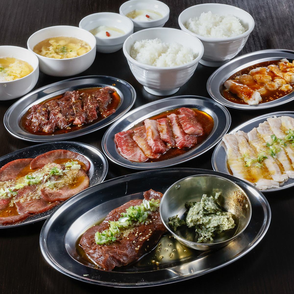 無制限飲み放題付サンチュナムルキムチ食べ放題全11品3850円！