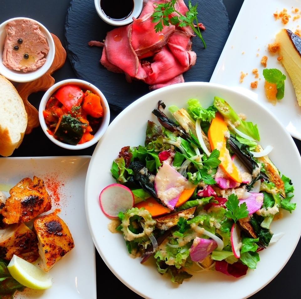 【肉屋直営】自社工場から直接仕入れるお肉と鎌倉野菜には自信があります♪