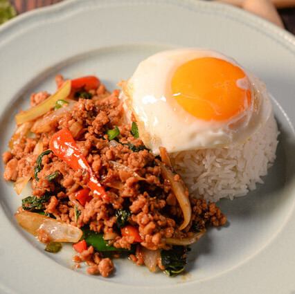 ガパオ炒めご飯　*選べる！(鶏肉/牛肉)