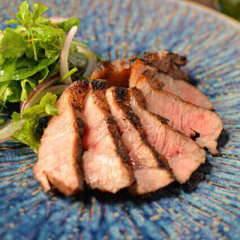 "忘新年会"【2h飲み放題込み】スタンダードコース♪ -幻の豚- 金華豚をグリルで!大満足コース