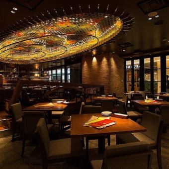 "忘新年会1フロアー貸切プラン"【2.5h飲み放題込み】 定番のエスニック料理をたっぷり満喫できる