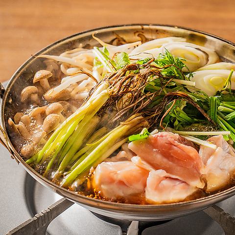 Dishes such as "Yuri Shabu" and "Serinabe" will satisfy both your heart and your stomach.