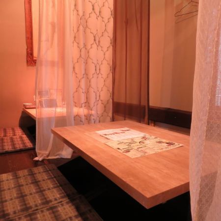 The sunken kotatsu seats in semi-private rooms separated by curtains are the most popular with reservations.The talk in the seat where you can relax slowly is also comfortable.