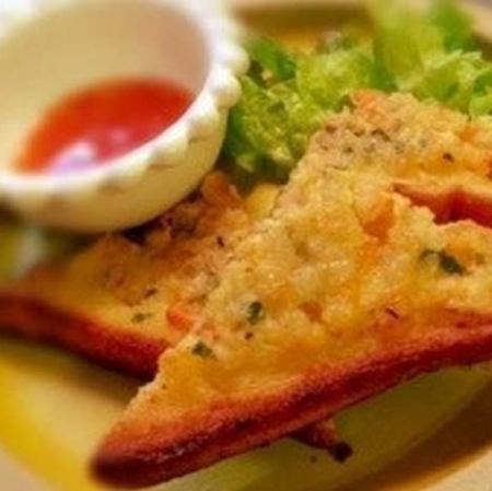 Exquisite Thai-style "Shrimp Toast"