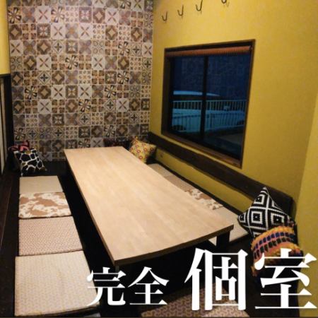 It is a private room with another different atmosphere with Vietnamese tiles on the walls.A space created under the supervision of a female designer.Recommended for parties of 6 to 10 people, such as families and joint parties.