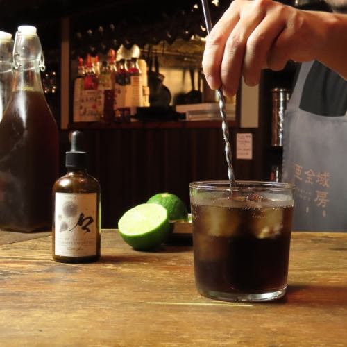 Alcoholic craft drinks/non-alcoholic craft drinks