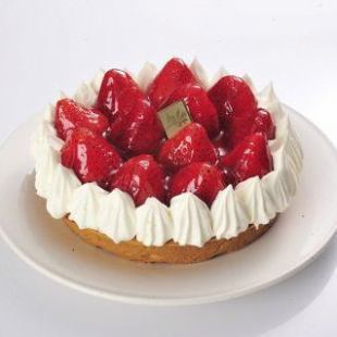 Strawberry tart (winter and spring only)