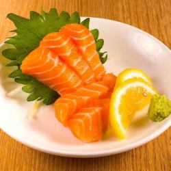 サーモン刺し