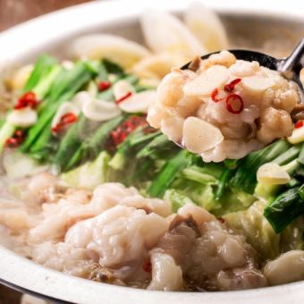 [3-Hour All-You-Can-Drink Included] Sunday-Thursday Only ◇ 7-Course Meal Including Fried Chicken, Grilled Dishes, Motsunabe (Offal Hot Pot), etc. - 3000 Yen *Weekends are 2-hour limit