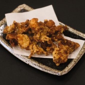 鶏皮スパイス揚げ