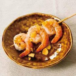 Garlic shrimp skewers
