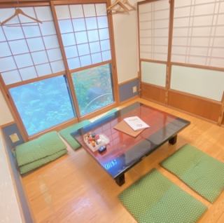 周りを気にせずに落ち着いてお食事ができる座敷席です。ご家族やご友人との飲み会、旅行先でのお食事など幅広いシーンにご利用ください◎