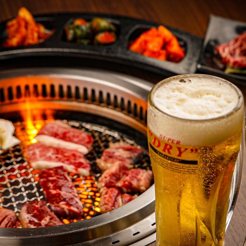 クーポンでお得に！生ビール付き飲み放題コース4000円台から♪