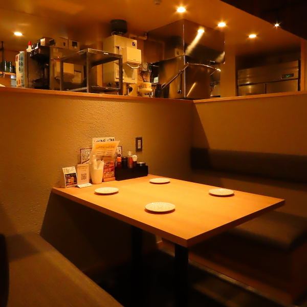 The spacious restaurant also has sofa seats! Children and people with mobility issues can sit comfortably and easily.