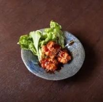 3 pieces of fried chicken (yangnyeom)