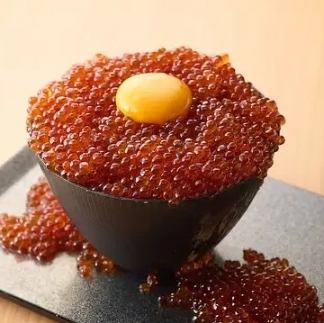 Specialty! Overflowing salmon roe bowl