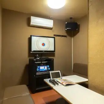 【5名様までOK】少人数でのご利用ピッタリの個室完備！家族やお友達同士、女子会などにご利用頂けます♪