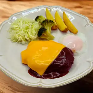 デミたまチーズハンバーグ(ライス付)