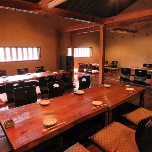 [Banquets can be held for up to 40 people.] This is a hideout restaurant for adults.