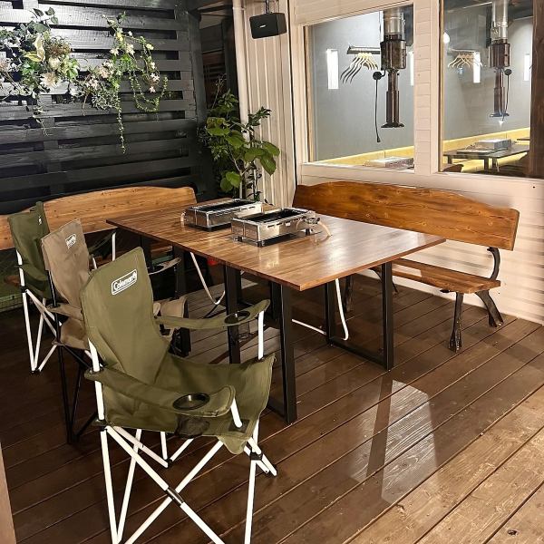 <You can enjoy the atmosphere of glamping◎> Our restaurant has terrace seats that can seat up to 10 people.The biggest attraction is that you can enjoy it outdoors in an open space unless the weather is bad!The building has a log cabin style, and we have a relaxing space with wood grain, so it is perfect for camping and glamping. I hope you enjoy it♪