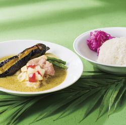 鶏とナスのグリーンカレー