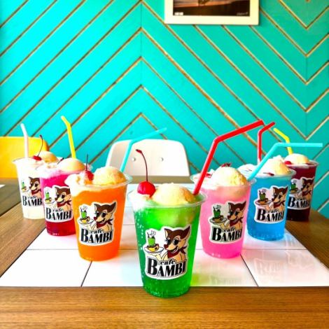 [Oshikatsu with colorful soda★Doodle on the cup and make an original drink!] Feel free to enjoy "Oshikatsu" with a drink in the color of your "Oshikatsu" ♪ Even with friends or customers who happen to be together, you can have a conversation. Bom! All of our staff are looking forward to your visit!