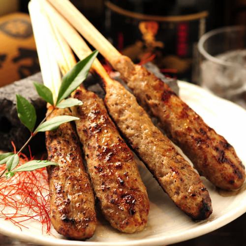 Of course, you can also take out the famous hand-kneaded meatball skewers! You can choose from 7 different flavors.