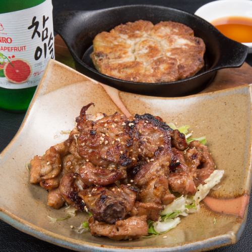 Not only Korean food, but also a variety of regular izakaya menus.