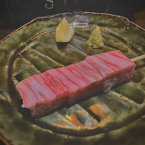 【平日限定コース】5500円(税込)など手打ち串や鶏料理を堪能できる多彩なコースをご用意