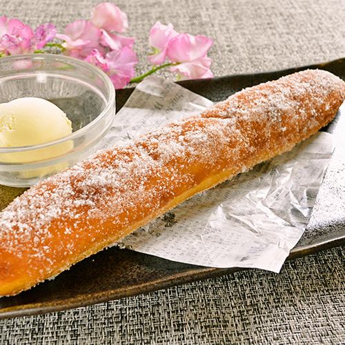 Nostalgic fried bread ~ served with vanilla ice cream ~