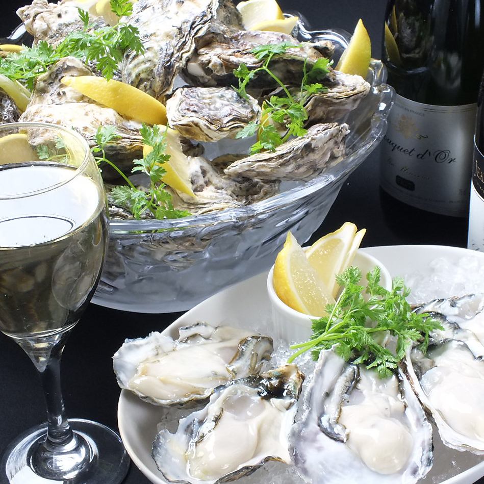 All-you-can-eat seasonal dishes & unlimited time all-you-can-drink [Raw oysters]