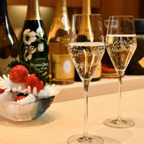 <p>[For a special day] We have prepared a space that is perfect for celebrating special days such as anniversaries in a calm atmosphere.We also have a variety of alcoholic beverages that go well with your meal.Please spend a pleasant time at our shop.</p>