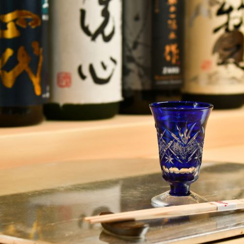 We also offer carefully selected sake suitable for a la carte dishes.
