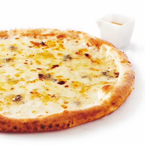 4 kinds of cheese pizza ~with BIO honey~