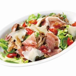 Prosciutto ham and 3 kinds of mushroom salad