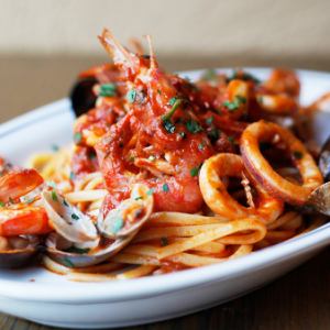 Fisherman's Style Seafood Linguine "Pescatore"