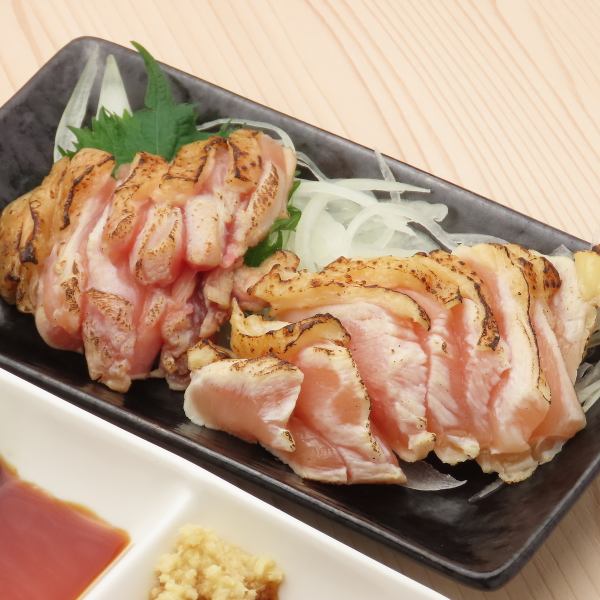 【当店看板メニュー】赤鶏たたき　1250円