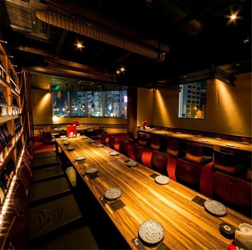The private room with sunken kotatsu seating for 50 people is perfect for parties!